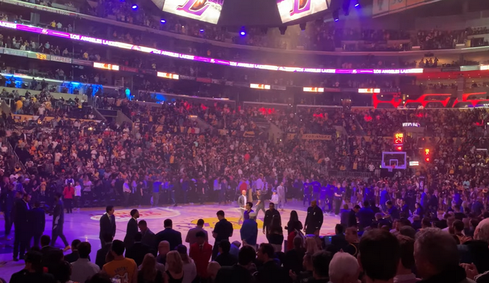 „Lakers“ pratęsė sutartį su „Staples Center“ arena įspūdingam laikotarpiui