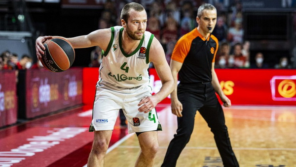 Oficialu: „Žalgiris“ pratęsė sutartį su L. Lekavičiumi