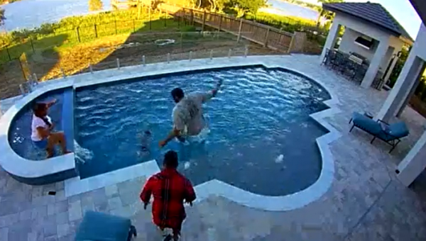 Arti tragedijos: A. Drummondas išgelbėjo į baseiną įkritusį savo sūnų (VIDEO)
