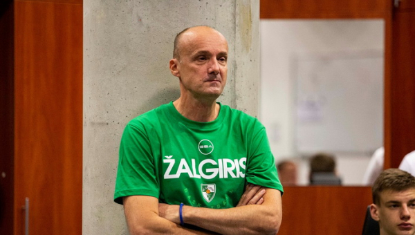 „Žalgirio“ fanai apie J. Zdovco atvykimą: „Baigėsi „chaliavas“ gyvenimas, prasidės darbas!“