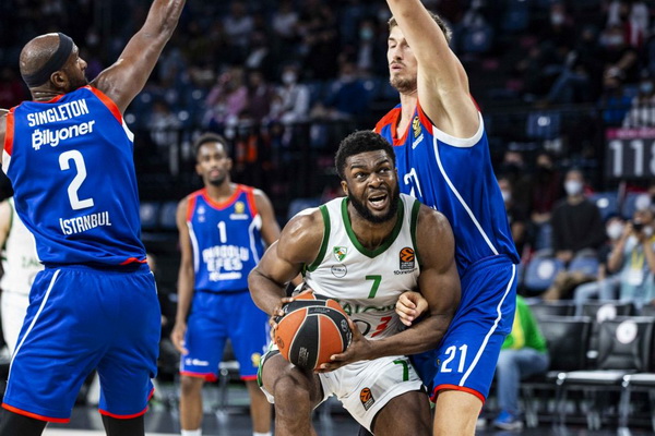 Įvertinkite: kuris žalgirietis rungtynėse prieš „Anadolu Efes“ buvo geriausias ir blankiausias?