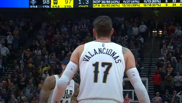 J. Valančiūnas pakartojo asmeninį sezono rekordą, bet „Pelicans“ krito prieš „Spurs“