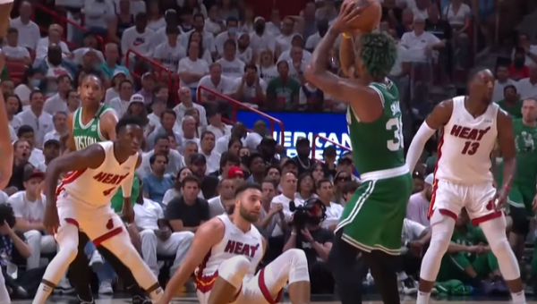 Penki įspūdingiausi „Celtics“ ir „Heat“ mačo epizodai (VIDEO)