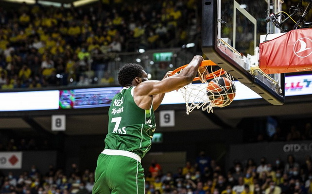 „Anadolu Efes“ ekipoje J. Nebo uždirbs solidžią sumą