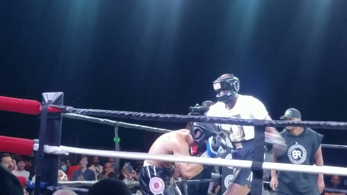 Supykęs L. Odomas pažadėjo bokso ringe nokautuoti reperio Drake'o antrininką