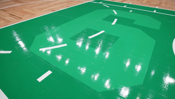 „Celtics“ pagerbs anapilin iškeliavusį B. Russellą