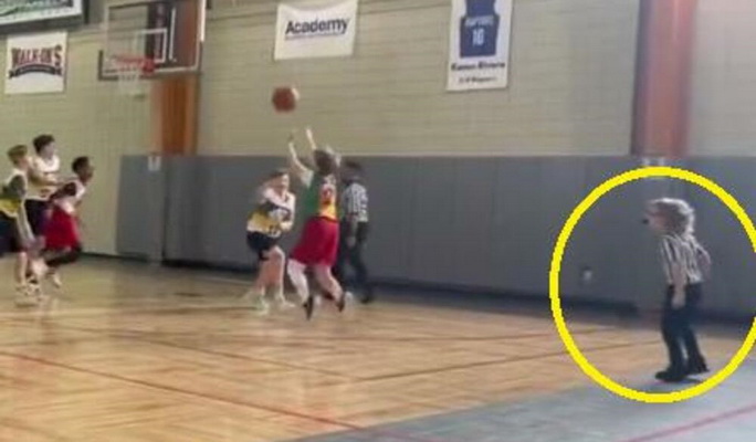 Jauniausias krepšinio teisėjas pasaulyje? 7 metų berniukas jau švilpia rungtynėse (VIDEO)