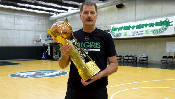 „Žalgirio“ iškovota LKL čempionų taurė aukcione parduota už daugiau nei 25 tūkst. eurų