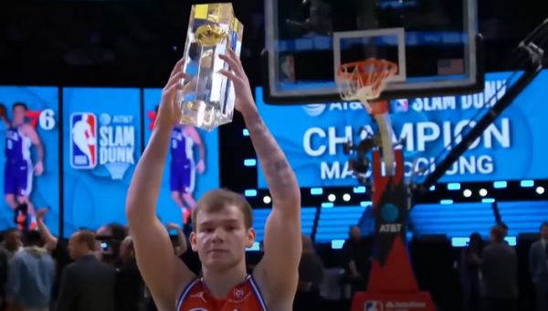 NBA dėjimų konkursą laimėjo M. McClungas, snaiperio titulą iškovojo D. Lillardas (VIDEO)