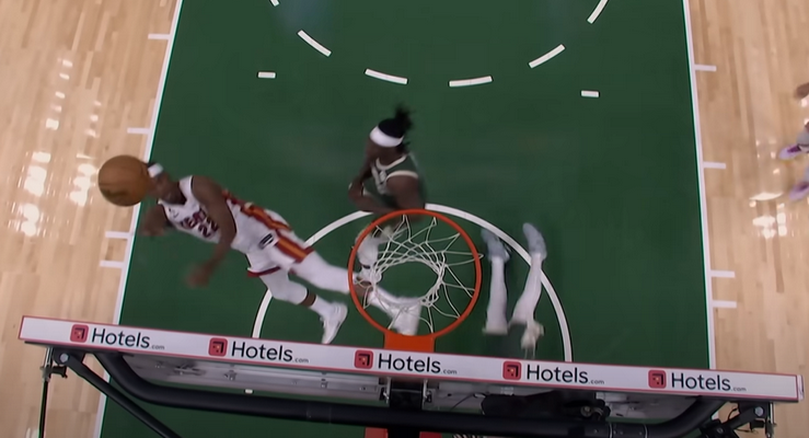 Gražiausias NBA nakties epizodas - J. Butlerio metimas paskutinėmis kėlinio sekundėmis (VIDEO)