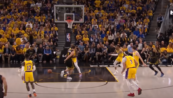 Gražiausias NBA nakties epizodas - efektinga „Warriors“ ataka (VIDEO)