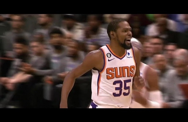 Konferencijų pusfinaliai: „Suns“ įveikė „Nuggets“, o „76ers“ pranoko „Celtics“