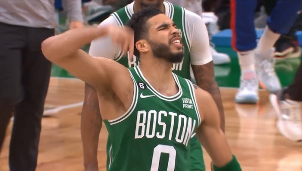 J. Tatumas išvedė „Celtics“ į konferencijos finalą
