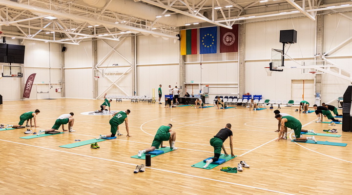 Pamatykite: „Žalgiris“ surengė treniruotę VDU sporto centre