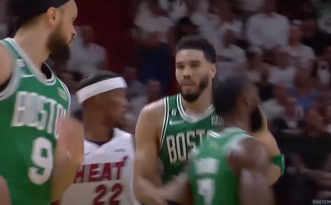 „Celtics“ įveikė „Heat“ ir sušvelnino serijos rezultatą