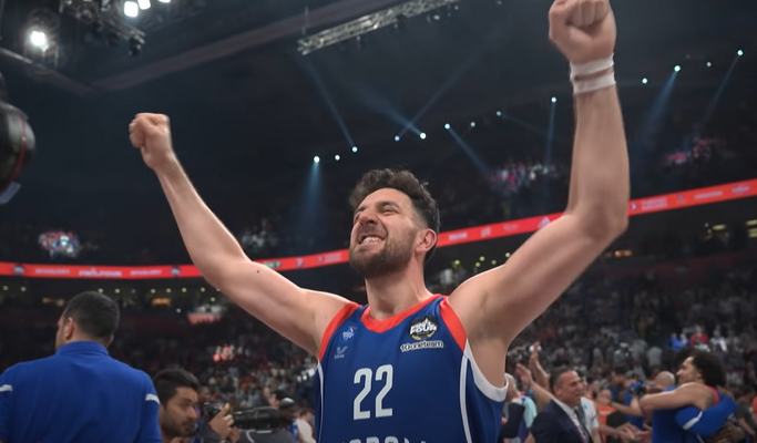 „Anadolu Efes“ vadovas patvirtino, kad V. Micičius nori išvykti į NBA