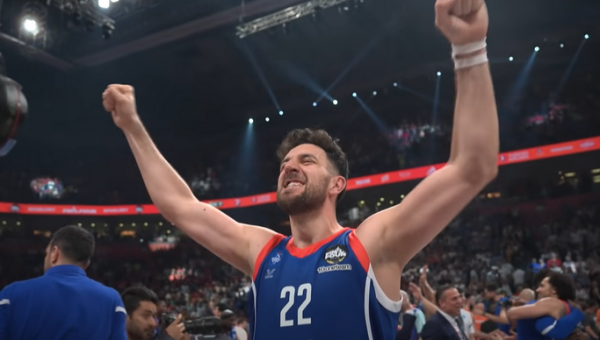 V. Micičius palieka „Anadolu Efes“: karjerą tęs NBA
