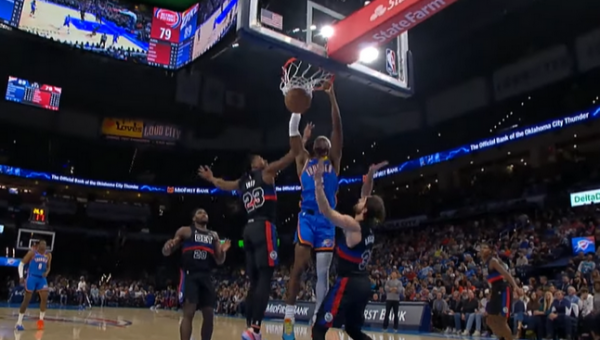 Gražiausias NBA nakties epizodas - „Thunder“ lyderio galingas dėjimas (VIDEO)