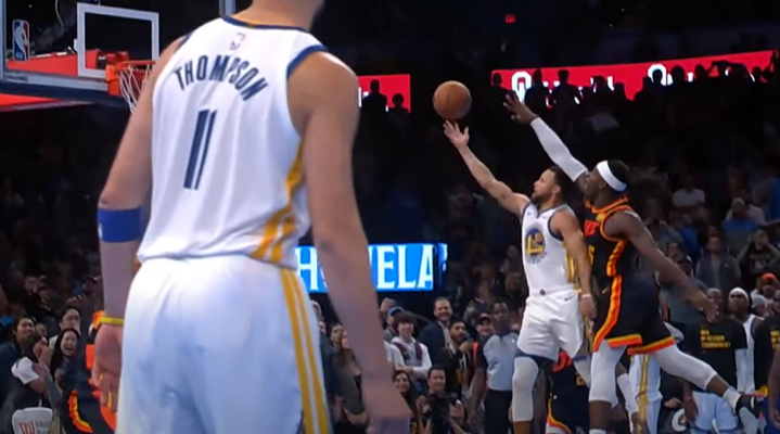 Gražiausias NBA nakties epizodas - S. Curry pergalingi taškai (VIDEO)