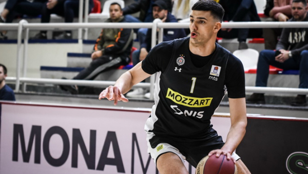 „Partizan“ aukštaūgis išvyko į NBA, o ALBA pratęsė sutartį su gynėju