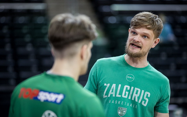 T. Sabonis – apie patirtį Vasaros lygoje, brolio žinutę Buzeliui ir „Žalgirio“ naujokus