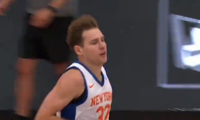 R. Jokubaitis solidžiai prisidėjo prie „Knicks“ pergalės (M. Rubštavičius liko be taškų)