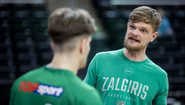 T. Sabonis apie žalgiriečius treniruotėse: „Visi lupasi, stengiasi“