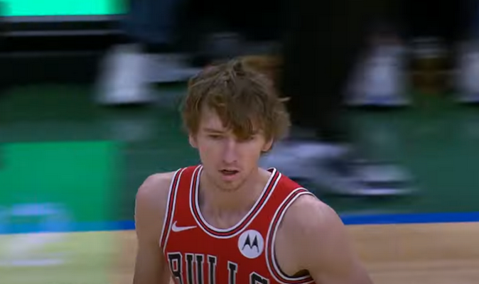 NBA sezono pradžia: M. Buzelis „Bulls“ gretose debiutavo kukliai (VIDEO)