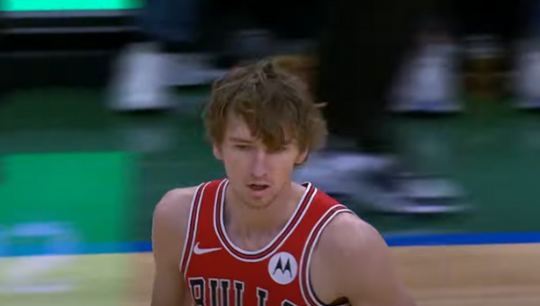 NBA sezono pradžia: M. Buzelis „Bulls“ gretose debiutavo kukliai (VIDEO)