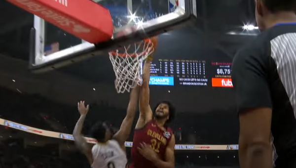 Gražiausias NBA nakties epizodas - galingas J. Alleno dėjimas (VIDEO)