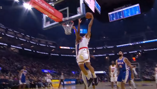 Gražiausias NBA nakties epizodas - galingas T. Jacksono-Daviso dėjimas (VIDEO)