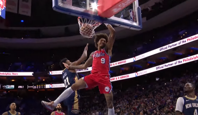 Gražiausias NBA nakties epizodas - monstriškas K. Oubre dėjimas (VIDEO)