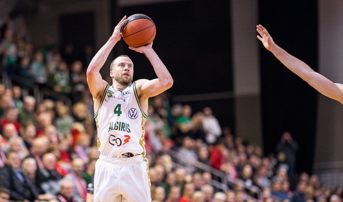 Keturis žaidėjus ilsinęs „Žalgiris“ per plauką išvengė kėdainiečių niukso