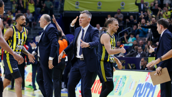 „Fenerbahče“ sutriuškino varžovus ir žengė į taurės pusfinalį