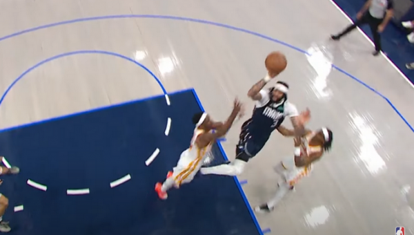 Gražiausias NBA nakties epizodas - pergalingas A. Daviso dvitaškis (VIDEO)