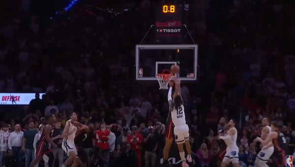Gražiausias NBA nakties epizodas - pergalingas J. Moranto dvitaškis (VIDEO)