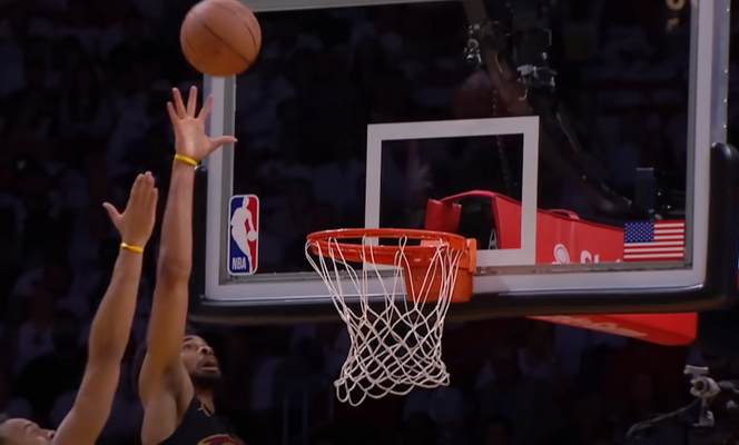 Gražiausias NBA nakties epizodas - efektingas J. Alleno dėjimas (VIDEO)