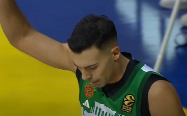 „Panathinaikos“ įveikė „Anadolu Efes“ ir pateko į finalo ketvertą