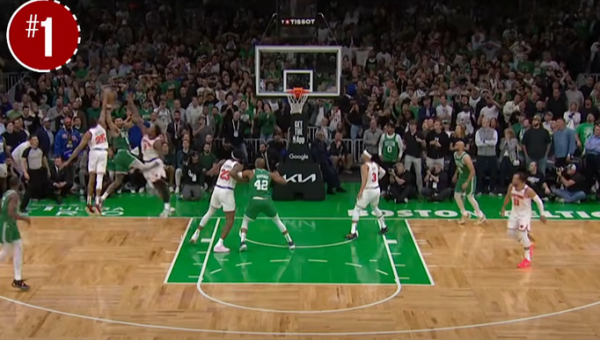 Gražiausias NBA nakties epizodas - „Knicks“ žaidėjų gynybinis epizodas (VIDEO)