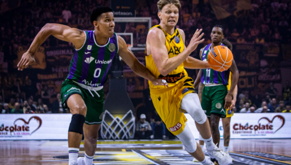 AEK su M. Kuzminsku nepateko į Čempionų lygos finalą