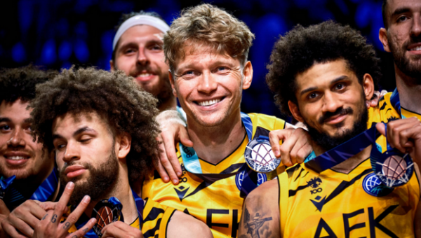 AEK su M. Kuzminsku iškovojo Čempionų lygos bronzą 