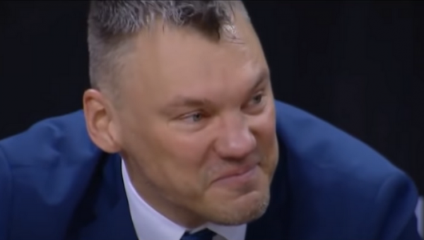 Atgal į praeitį: jausmingas Š. Jasikevičiaus epizodas, kuri sujaudino milijonus (VIDEO)