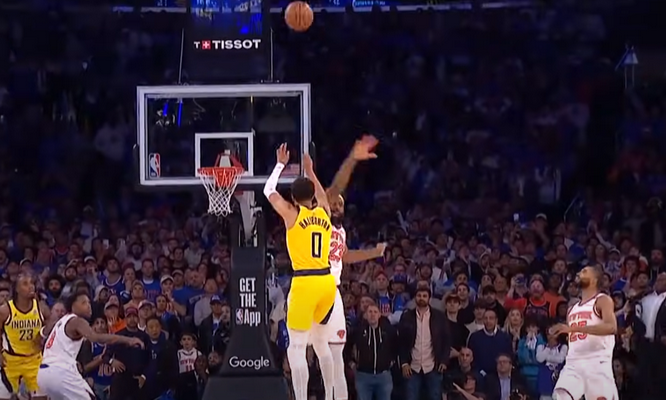 Gražiausias NBA nakties epizodas - T. Haliburtono metimas paskutinėmis sekundėmis (VIDEO)
