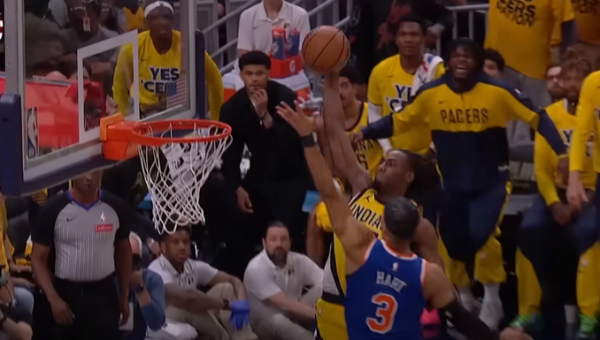 Gražiausias NBA nakties epizodas - įspūdingas A. Nesmitho skrydis (VIDEO)