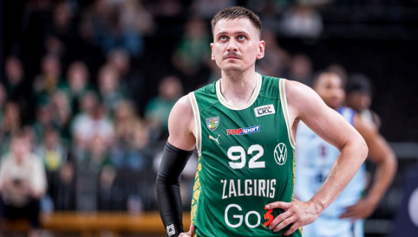 Žiniasklaida: „Žalgiris“ priėmė galutinį sprendimą dėl E. Ulanovo