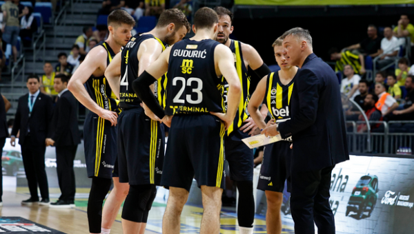 Lemiamu metu šaltakraujiškumą parodęs M. Guduričius priartino „Fenerbahče“ prie finalo