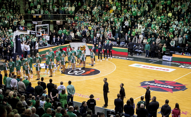 LKL finalo serijos startas „Žalgirio“ arenoje – fanų zona, M. Stonkus ir J. Jarutis