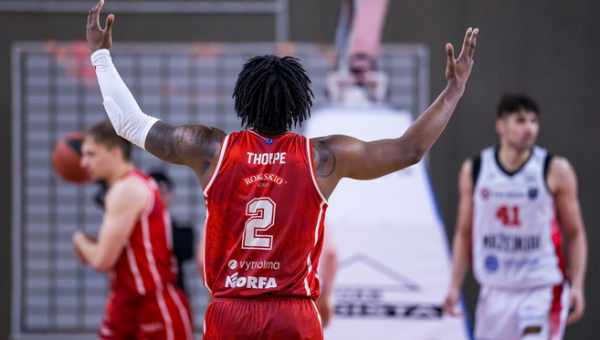 L.J. Thorpe'as keliasi į Vokietiją