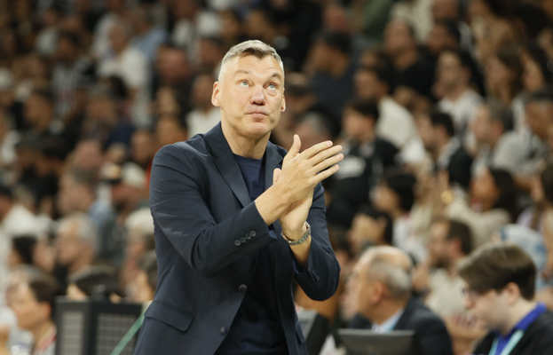 Triguba karūna Šarui: fantastiškas „Fenerbahče“ sezonas vainikuotas Turkijos čempionų titulu