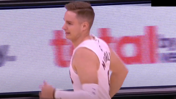 S. Merrillas ilgam lieka „Cavaliers“ (D. Mitchellas pratęsė sutartį su „Heat“)